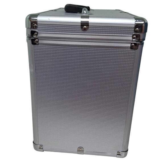 Silver Metal Double Latch Padded Interior Equipment Carrying Case w Handle - Picture 4 of 7